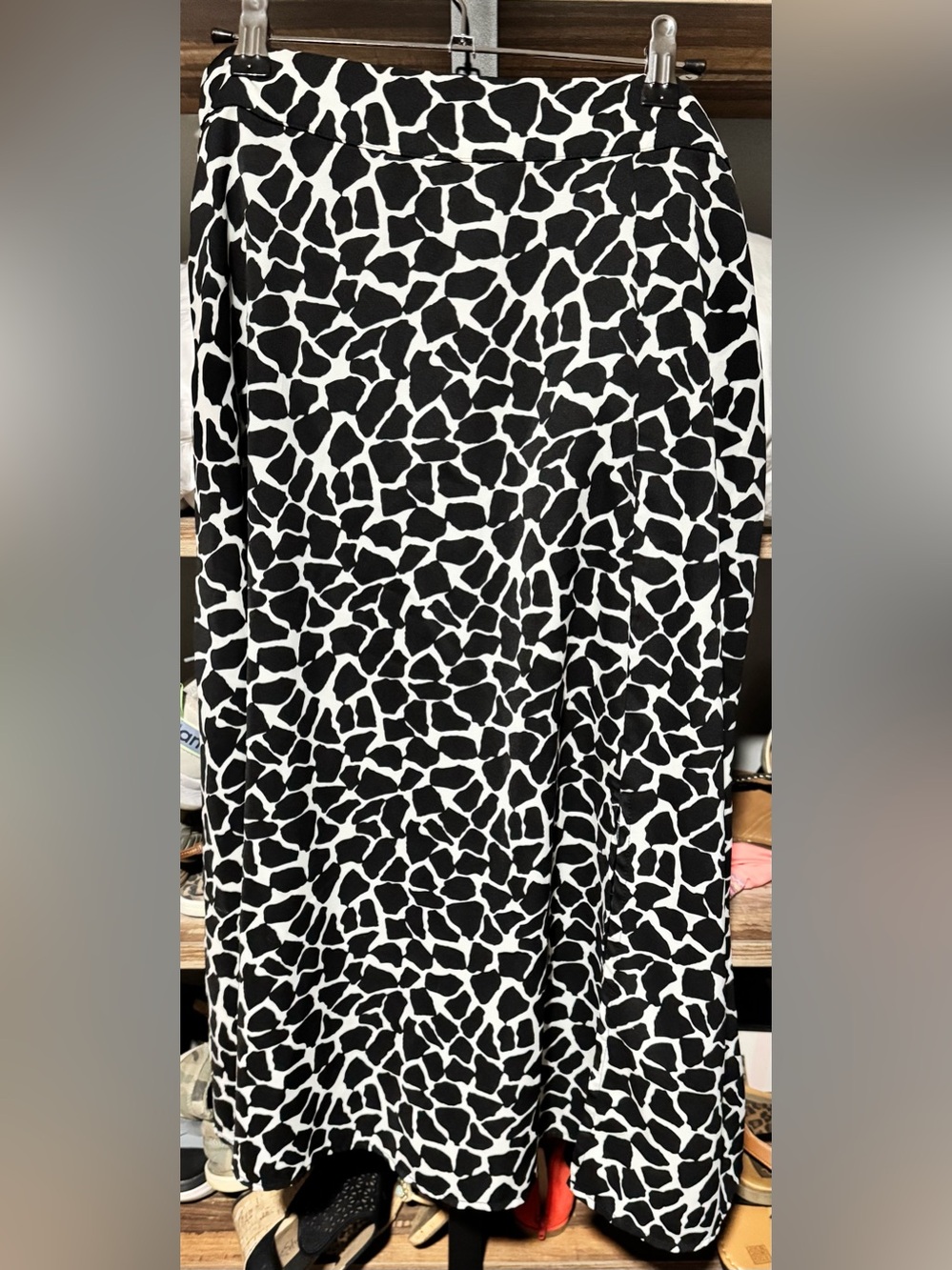 SHEIN Black and White Giraffe-Print Maxi Skirt